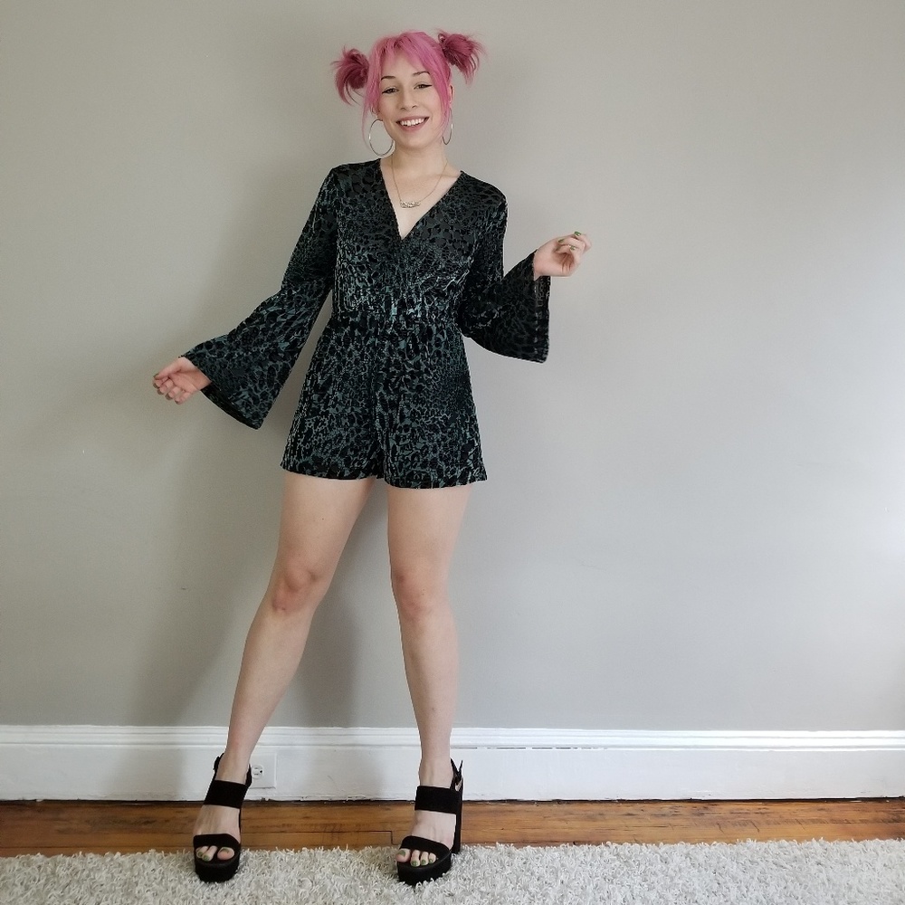SOLDfuzzy & sheer green & black bell sleeve romper
